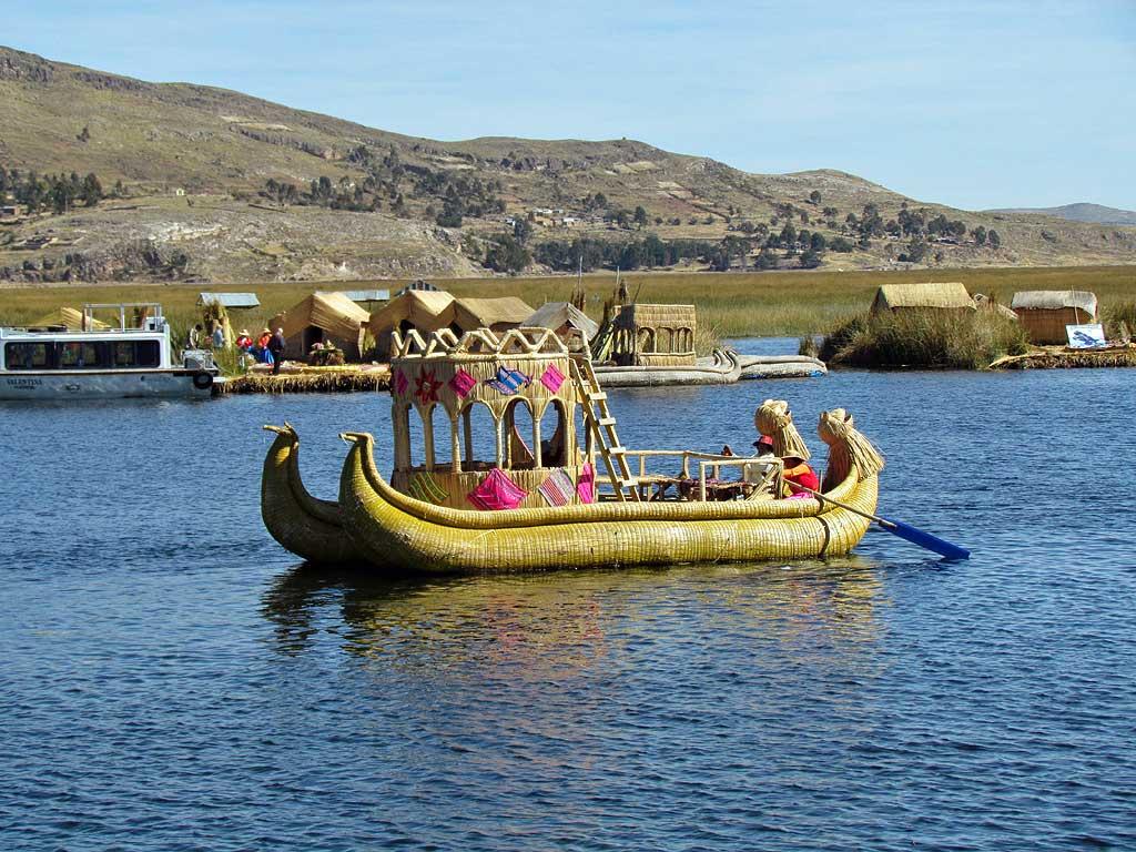 Reed boat, Uros Islands, Lake Titicaca 106