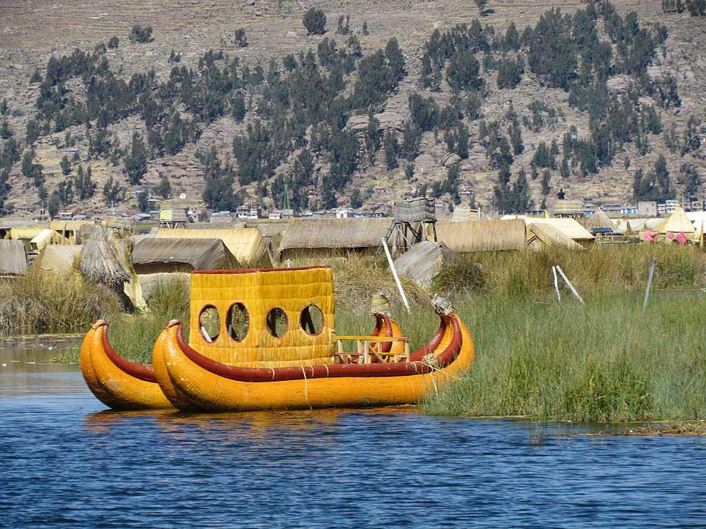 Reed boat, Uros Islands, Lake Titicaca 127