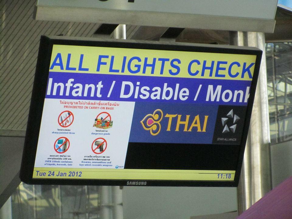 Bankok Airport - special boarding privleges for monks